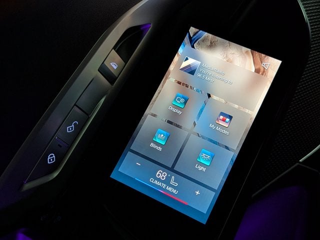 2024 BMW 7 Series 750e xDrive Plug-In Hybrid