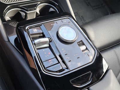 2025 BMW 5 Series 530i