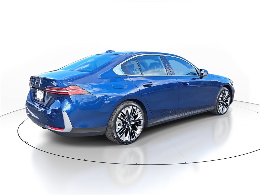 2025 BMW 5 Series 530i