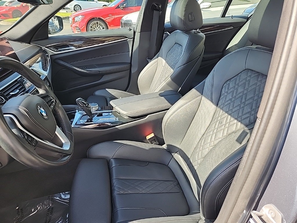 2022 BMW 5 Series 530i