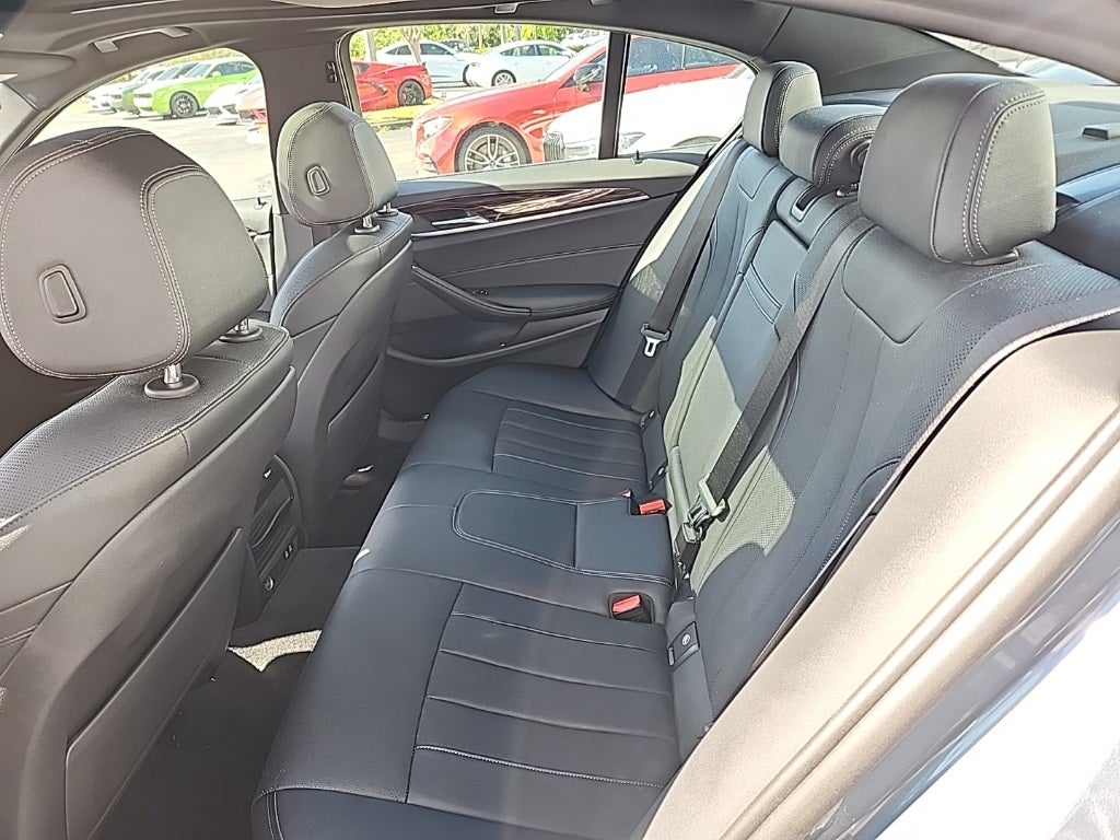 2022 BMW 5 Series 530i