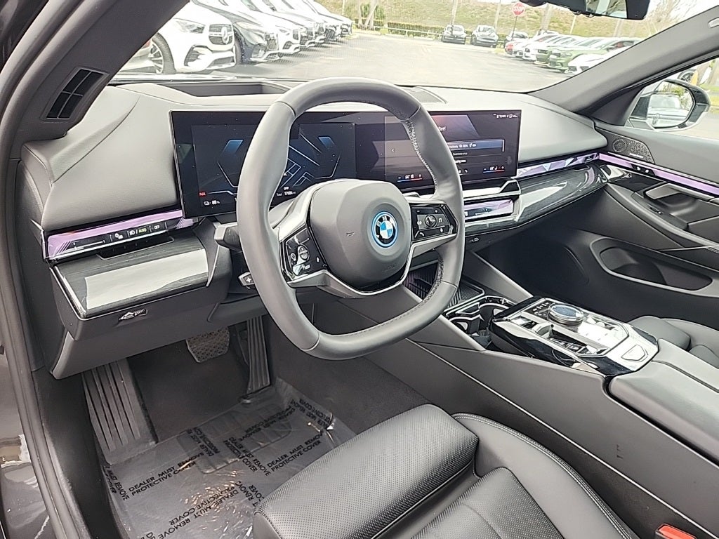 2025 BMW i5 eDrive40