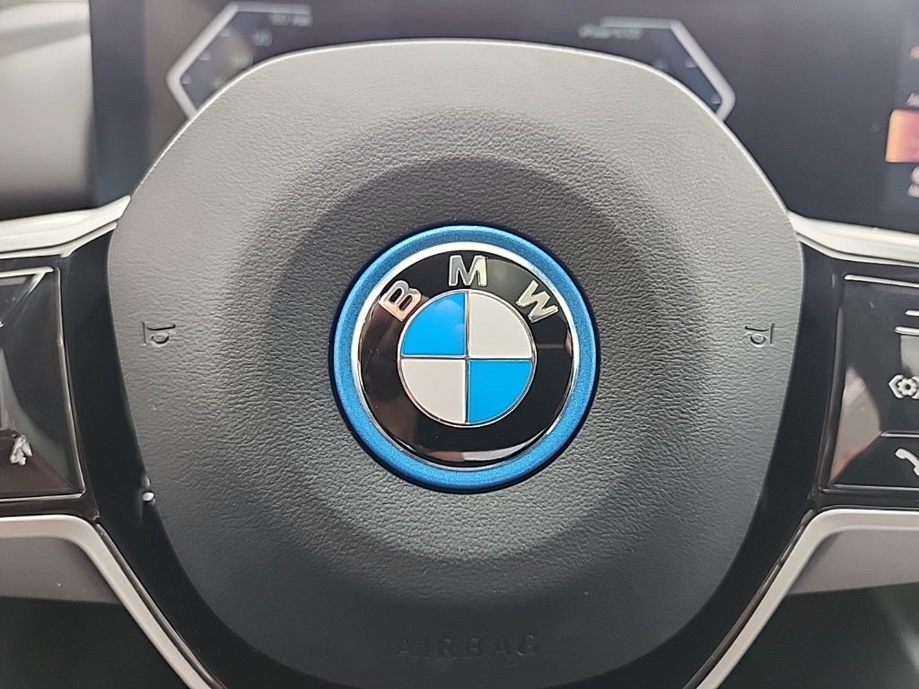2025 BMW i5 eDrive40