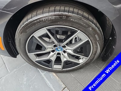 2025 BMW i5 eDrive40