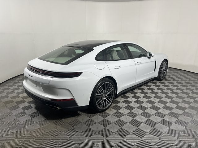 2026 Porsche Panamera 4 AWD