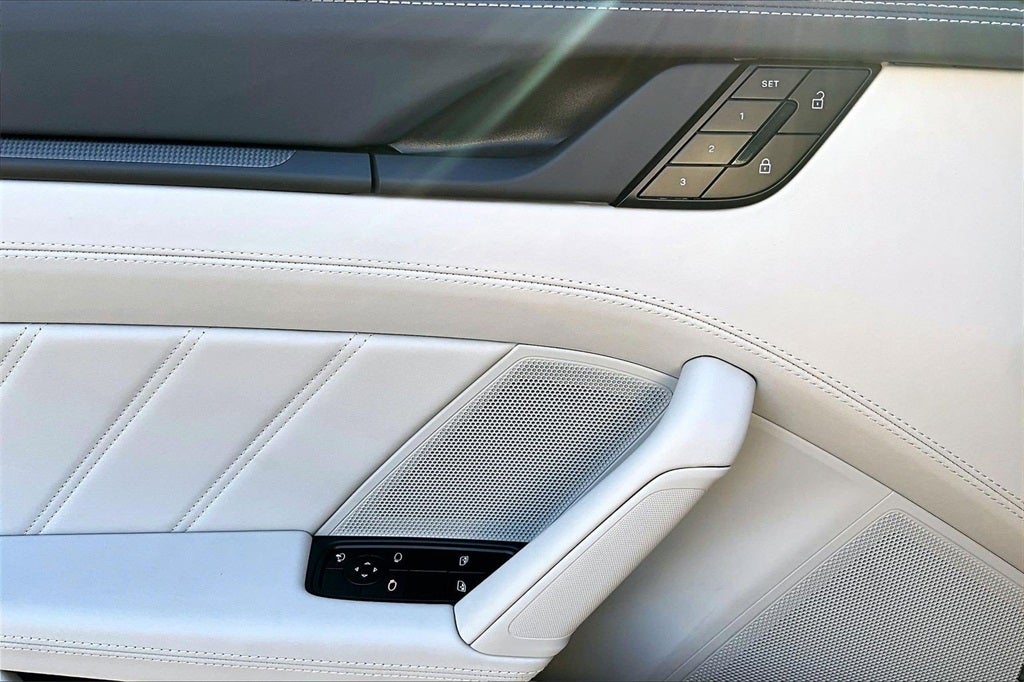 2025 Porsche 911 Carrera 4 GTS