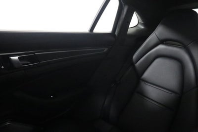 2022 Porsche Panamera Turbo S