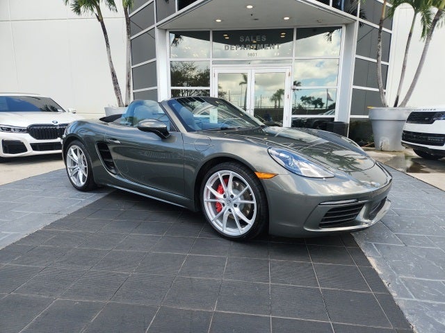 2024 Porsche 718 Boxster S