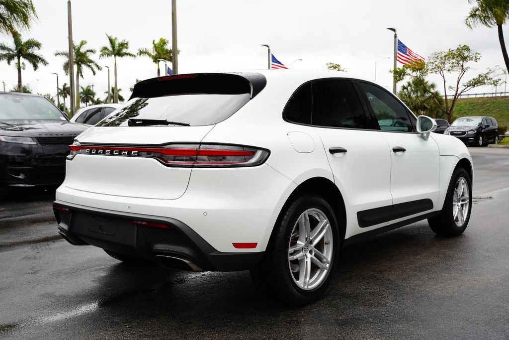 2022 Porsche Macan Base