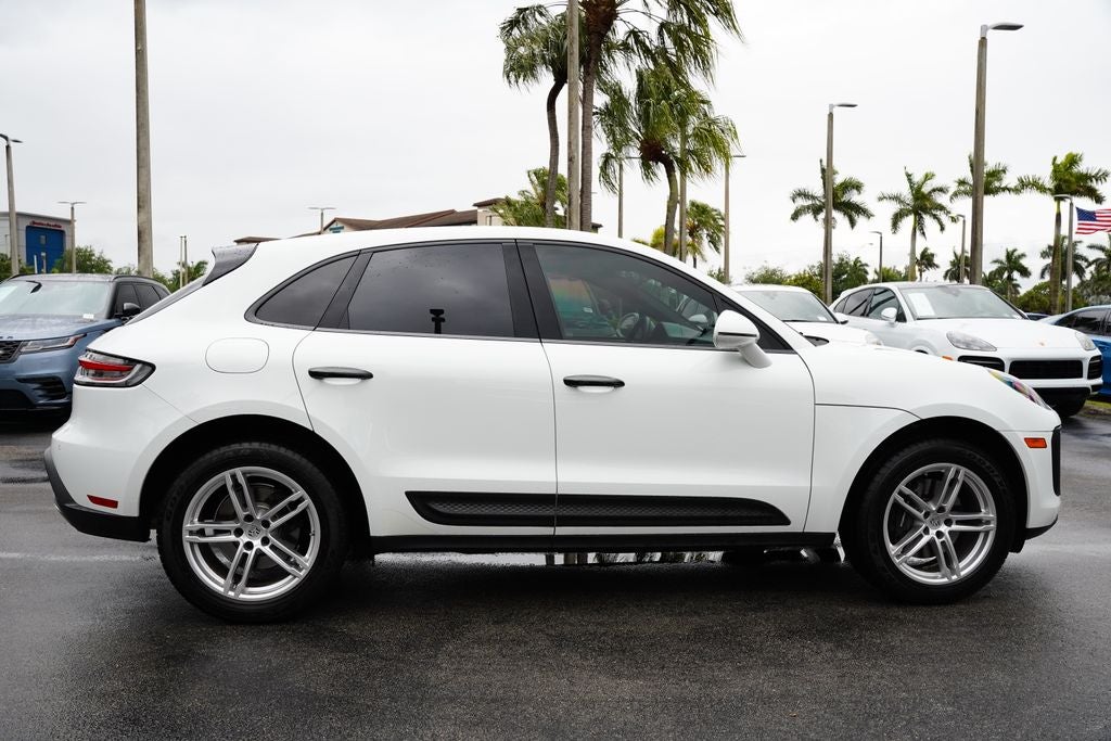 2022 Porsche Macan Base