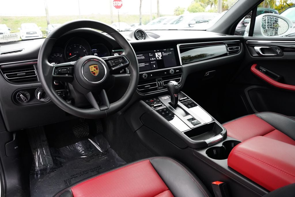 2022 Porsche Macan Base