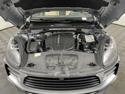 2021 Porsche Macan Base