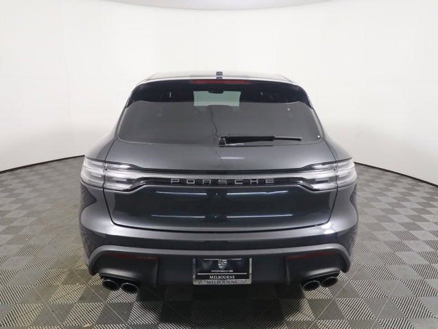 2023 Porsche Macan Base
