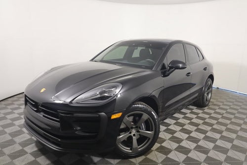2026 Porsche Macan Base