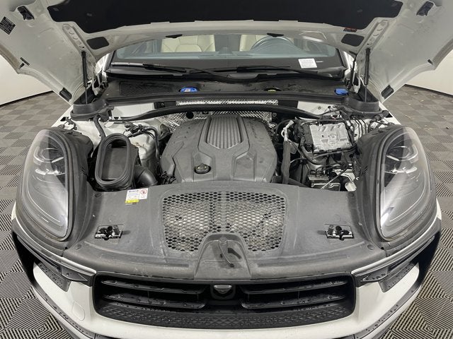 2023 Porsche Macan Base