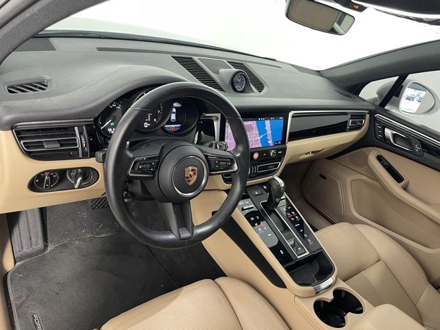 2023 Porsche Macan Base