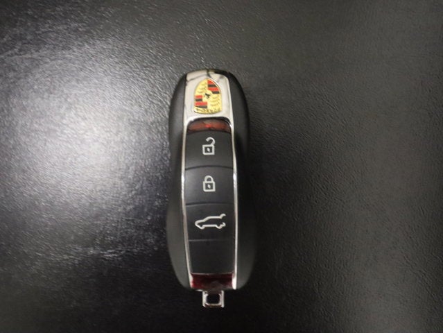 2021 Porsche Macan Base