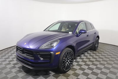 2025 Porsche Macan Base