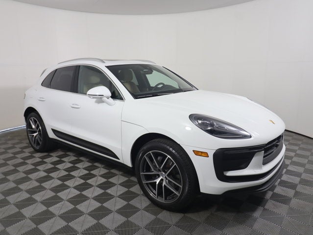2023 Porsche Macan Base
