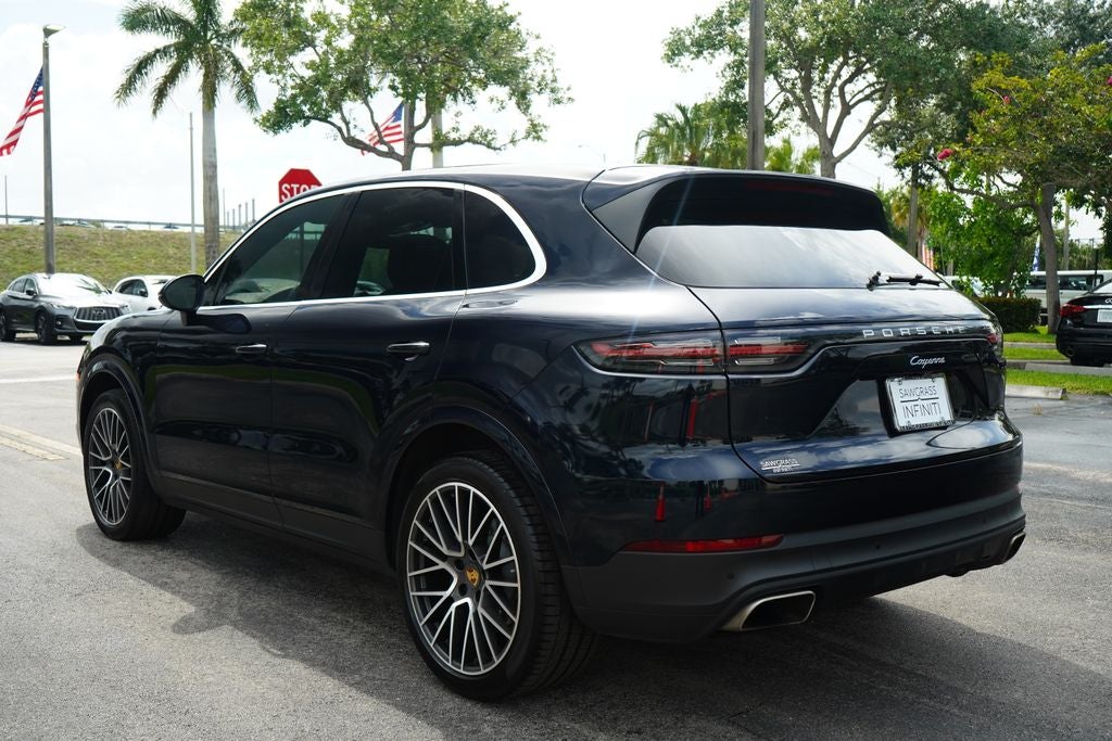 2022 Porsche Cayenne Base