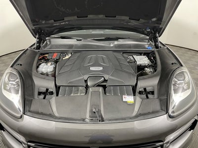 2023 Porsche Cayenne Base