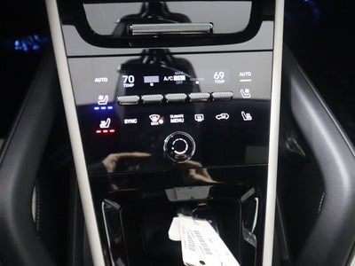 2025 Porsche Cayenne AWD