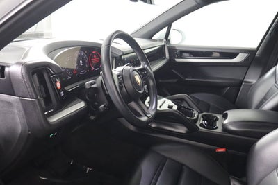 2024 Porsche Cayenne Base
