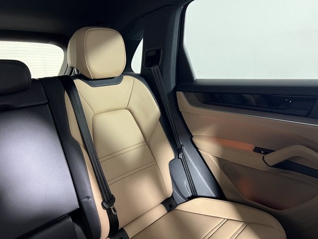 2025 Porsche Cayenne Base