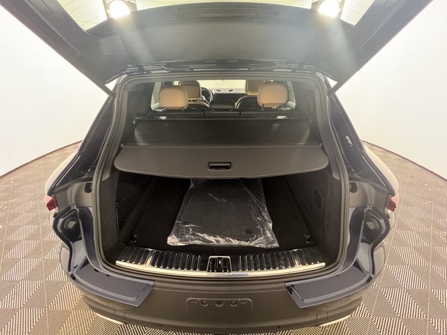 2025 Porsche Cayenne Base