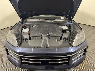 2025 Porsche Cayenne Base