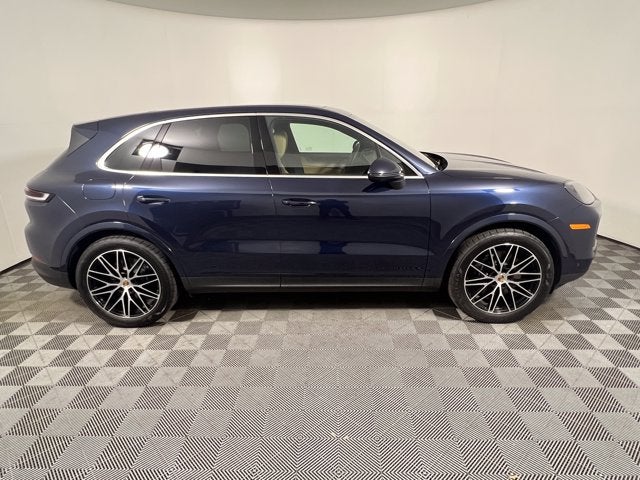 2025 Porsche Cayenne Base