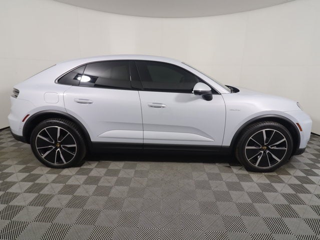 2024 Porsche Macan Electric 4