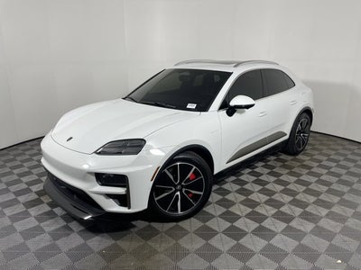 2025 Porsche Macan Electric Turbo