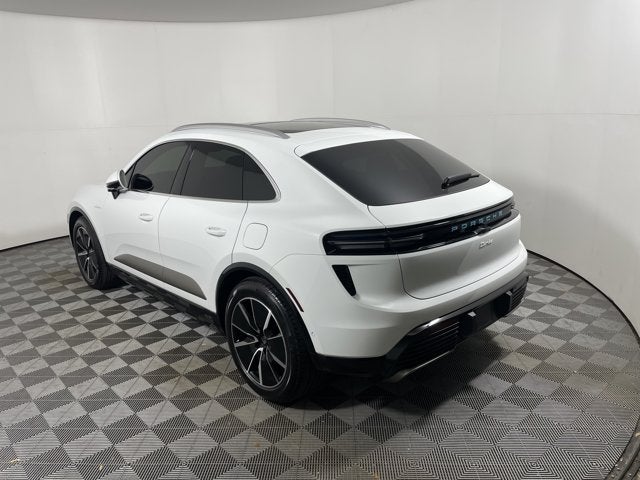 2025 Porsche Macan Electric Turbo