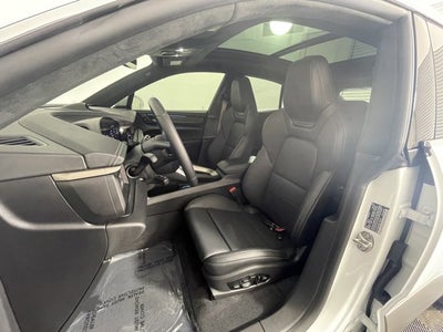 2025 Porsche Macan Electric Turbo