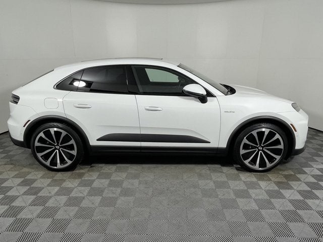 2025 Porsche Macan Electric RWD