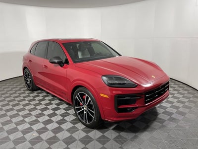 2025 Porsche Cayenne GTS