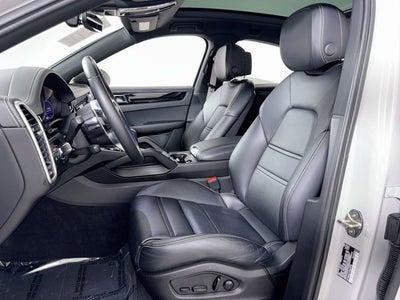 2023 Porsche Cayenne Base