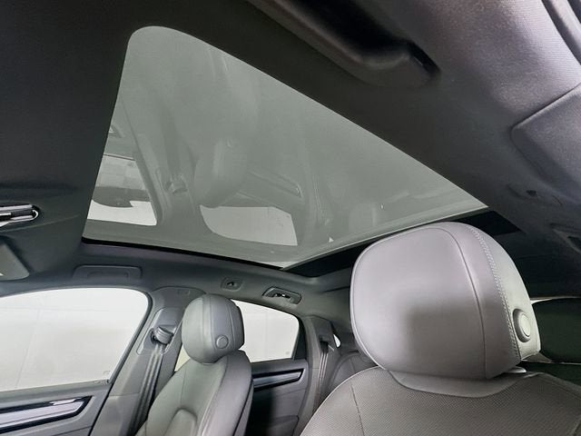 2021 Porsche Cayenne Base