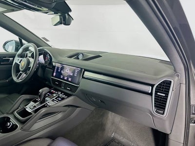 2021 Porsche Cayenne Base