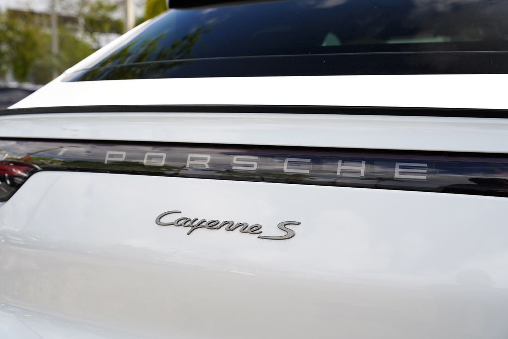 2022 Porsche Cayenne S