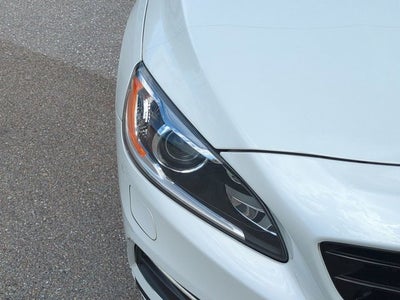 2018 Volvo V60 R-Design Platinum