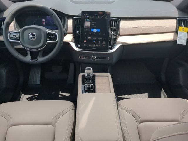 2026 Volvo XC90 Plus