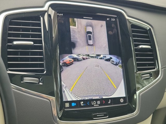 2025 Volvo XC90 B6 Ultra