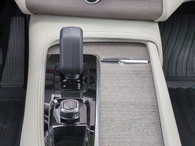 2023 Volvo XC90 Plus