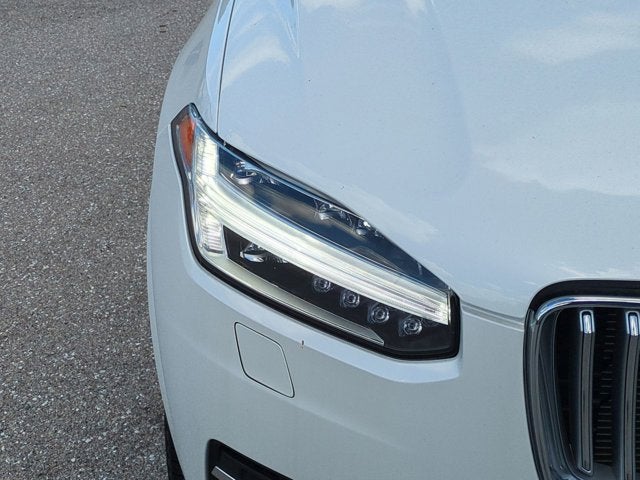 2023 Volvo XC90 Plus