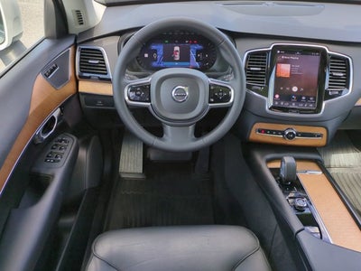 2023 Volvo XC90 Plus