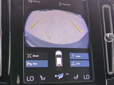 2019 Volvo XC40 Momentum