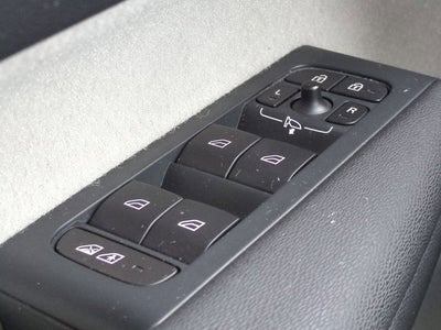 2019 Volvo XC40 Momentum