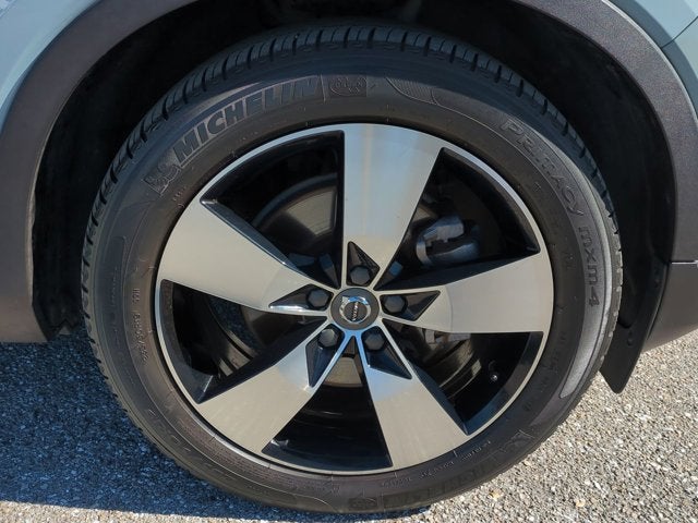 2019 Volvo XC40 Momentum